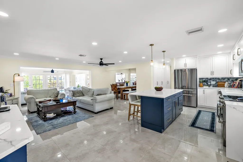 4920 NE 28th Avenue Lighthouse Point FL 33064