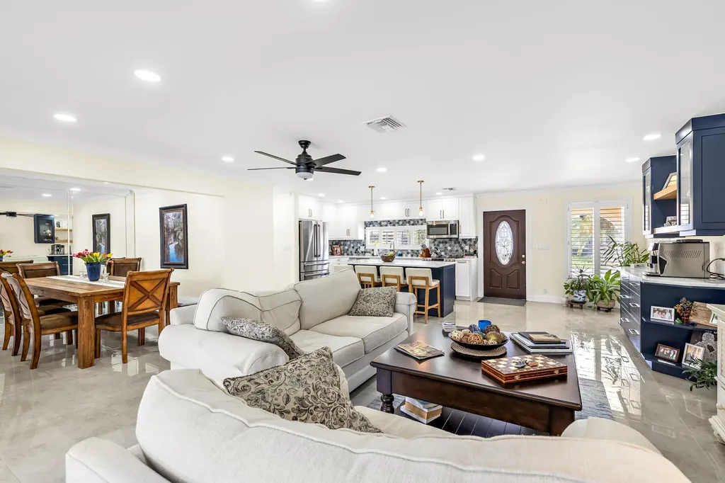 4920 NE 28th Avenue Lighthouse Point FL 33064