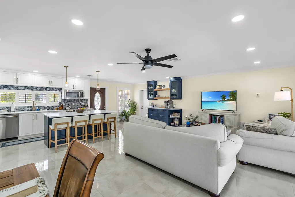 4920 NE 28th Avenue Lighthouse Point FL 33064