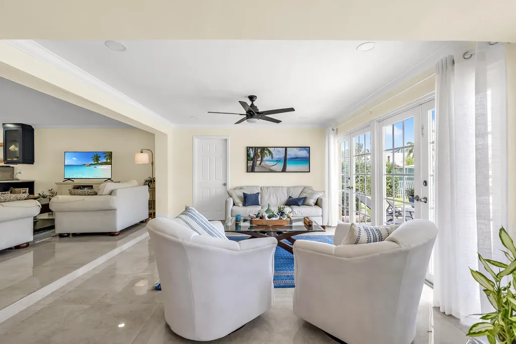 4920 NE 28th Avenue Lighthouse Point FL 33064