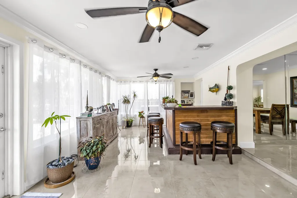 4920 NE 28th Avenue Lighthouse Point FL 33064