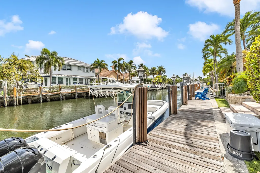4920 NE 28th Avenue Lighthouse Point FL 33064