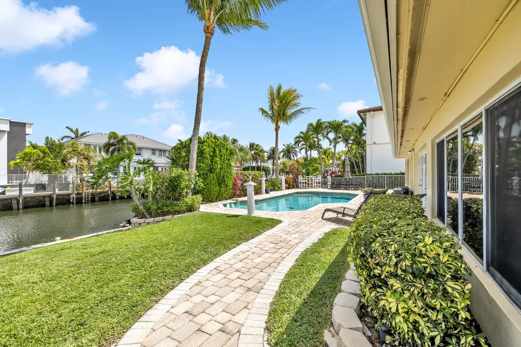 4920 NE 28th Avenue Lighthouse Point FL 33064