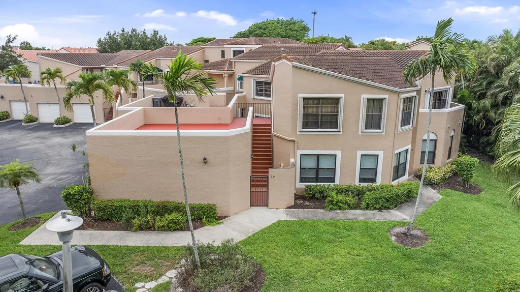 6670 Villa Sonrisa Drive Boca Raton FL 33433