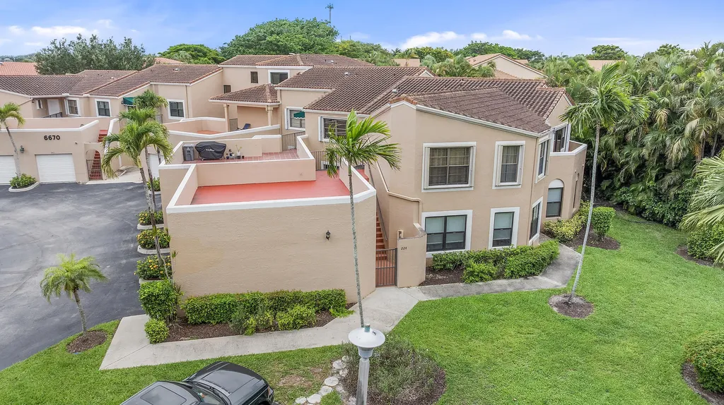 6670 Villa Sonrisa Drive Boca Raton FL 33433