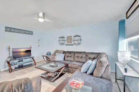 89 Flanders Way Delray Beach FL 33484