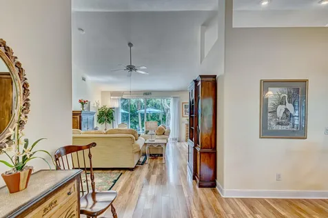 9122 SE Pomona Street Hobe Sound FL 33455