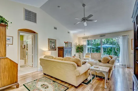 9122 SE Pomona Street Hobe Sound FL 33455