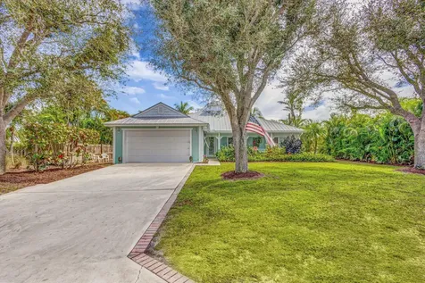 9122 SE Pomona Street Hobe Sound FL 33455