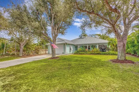 9122 SE Pomona Street Hobe Sound FL 33455