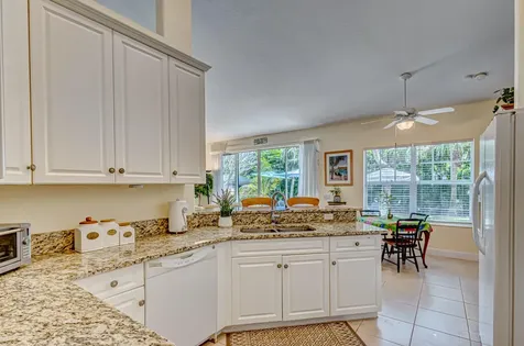 9122 SE Pomona Street Hobe Sound FL 33455