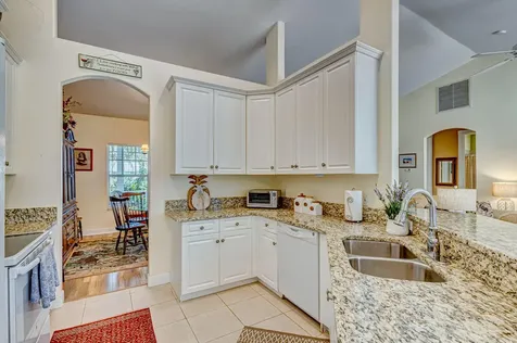 9122 SE Pomona Street Hobe Sound FL 33455