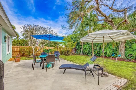 9122 SE Pomona Street Hobe Sound FL 33455