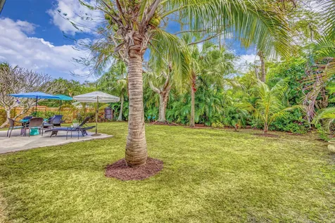 9122 SE Pomona Street Hobe Sound FL 33455