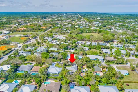 9122 SE Pomona Street Hobe Sound FL 33455