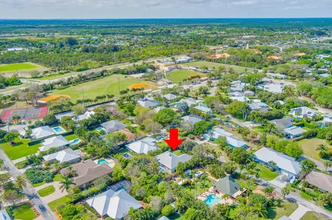 9122 SE Pomona Street Hobe Sound FL 33455
