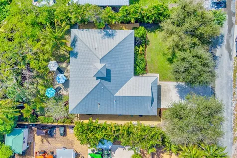 9122 SE Pomona Street Hobe Sound FL 33455