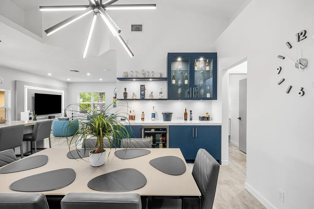 494 Enfield Court Delray Beach FL 33444
