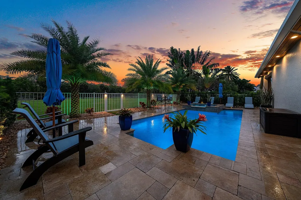 494 Enfield Court Delray Beach FL 33444
