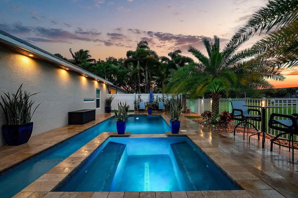 494 Enfield Court Delray Beach FL 33444