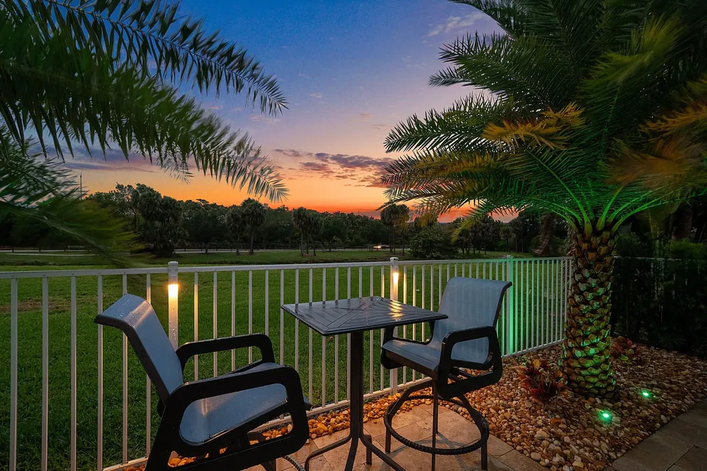 494 Enfield Court Delray Beach FL 33444