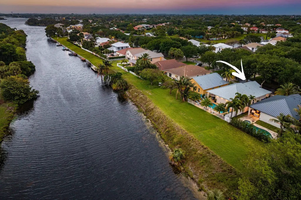 494 Enfield Court Delray Beach FL 33444