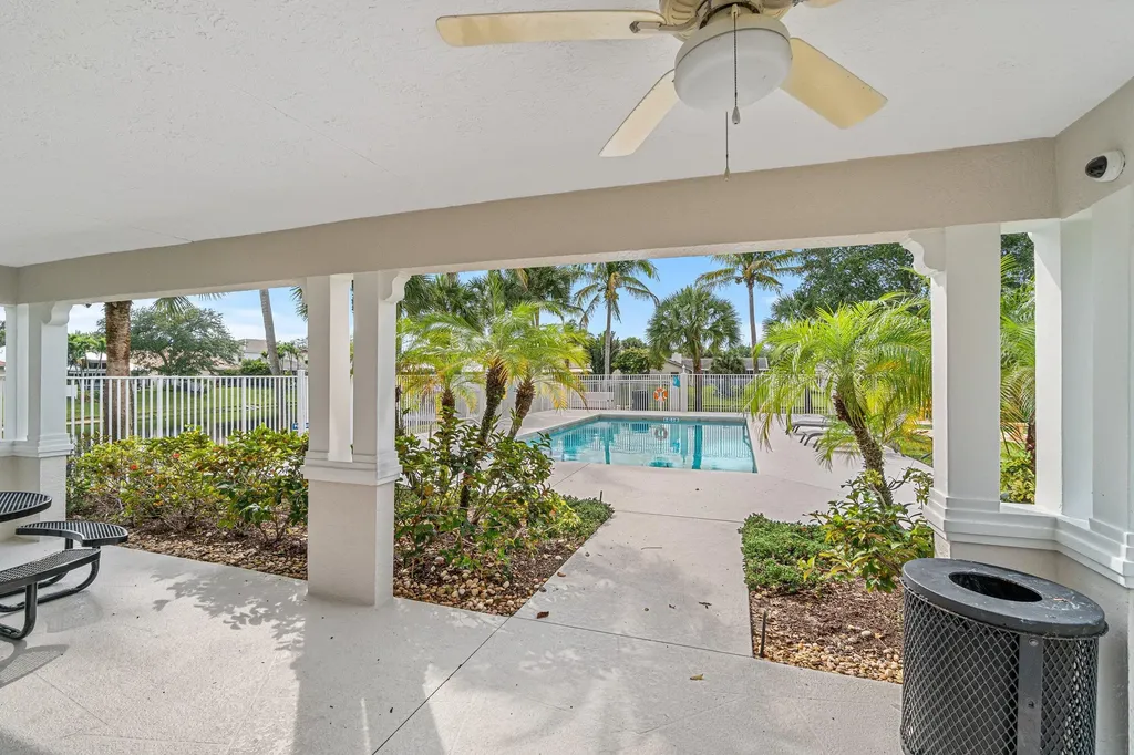 494 Enfield Court Delray Beach FL 33444