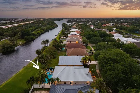 494 Enfield Court Delray Beach FL 33444