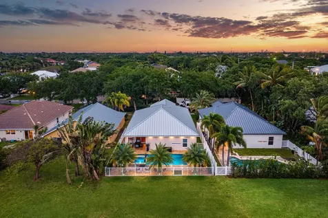494 Enfield Court Delray Beach FL 33444