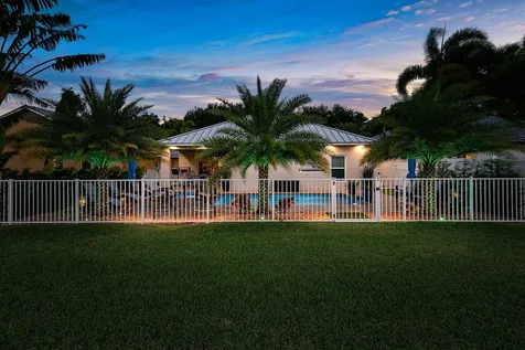494 Enfield Court Delray Beach FL 33444