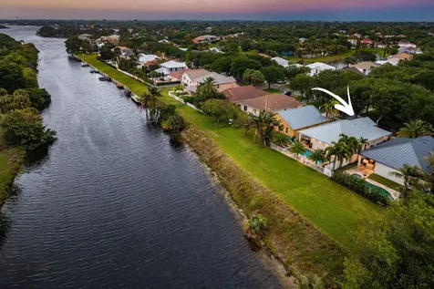 494 Enfield Court Delray Beach FL 33444
