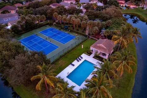 494 Enfield Court Delray Beach FL 33444