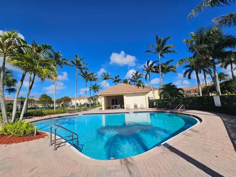 3255 NW 31st Terrace Lauderdale Lakes FL 33309