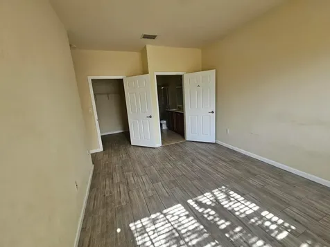 3255 NW 31st Terrace Lauderdale Lakes FL 33309