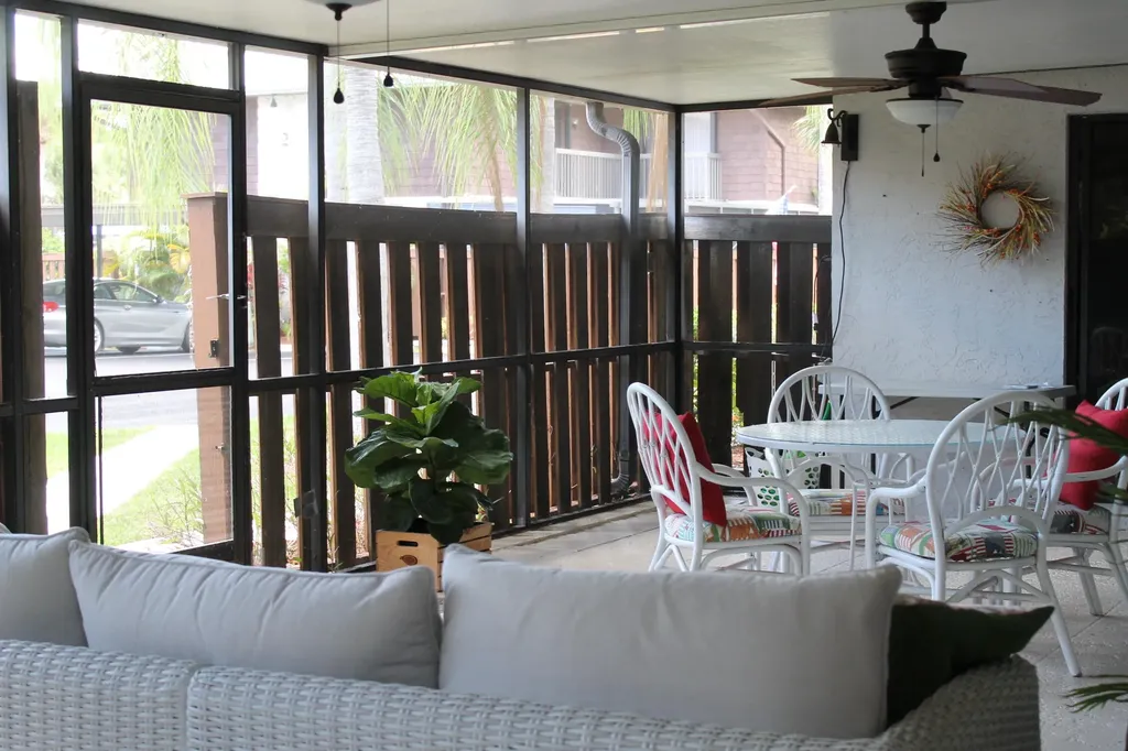 301 SE Castle Court Port St Lucie FL 34952