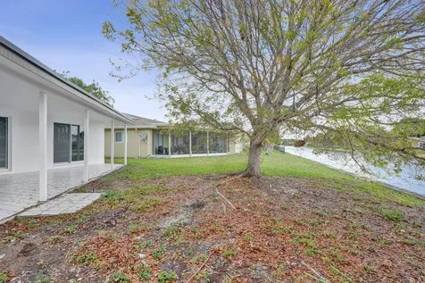 6606 NW 95th Avenue Tamarac FL 33321