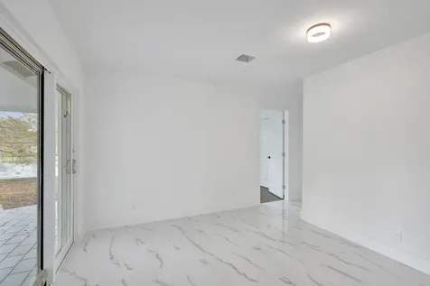 6606 NW 95th Avenue Tamarac FL 33321