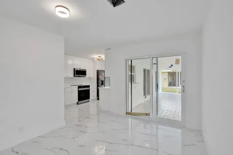 6606 NW 95th Avenue Tamarac FL 33321