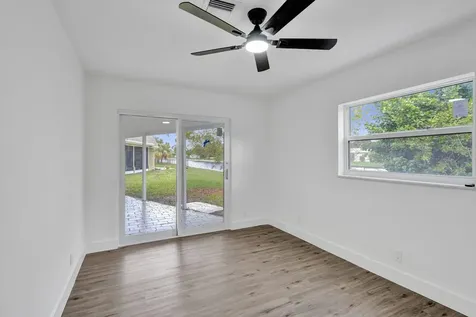6606 NW 95th Avenue Tamarac FL 33321