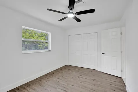 6606 NW 95th Avenue Tamarac FL 33321