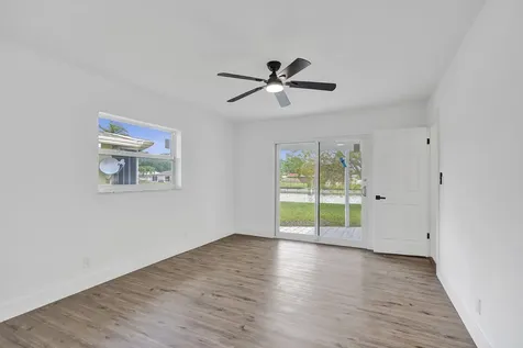 6606 NW 95th Avenue Tamarac FL 33321