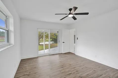 6606 NW 95th Avenue Tamarac FL 33321