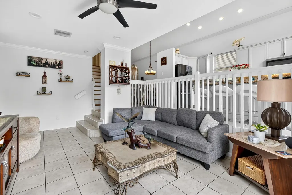 1572 Briar Oak Drive Royal Palm Beach FL 33411