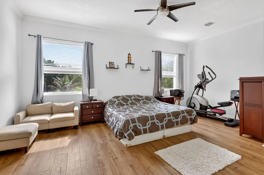1572 Briar Oak Drive Royal Palm Beach FL 33411