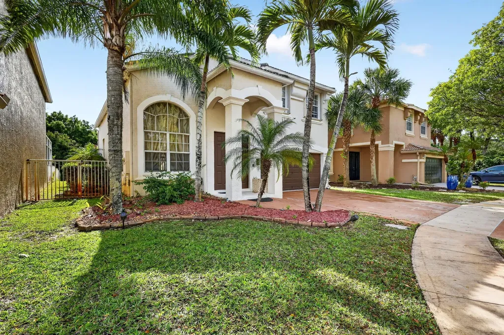 1572 Briar Oak Drive Royal Palm Beach FL 33411