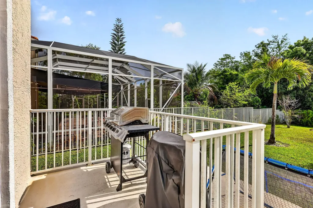 1572 Briar Oak Drive Royal Palm Beach FL 33411