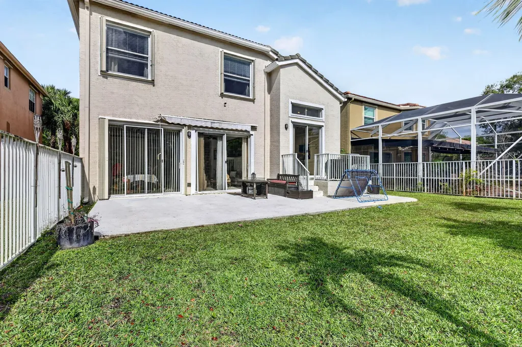 1572 Briar Oak Drive Royal Palm Beach FL 33411