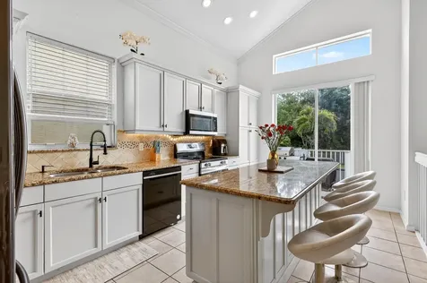 1572 Briar Oak Drive Royal Palm Beach FL 33411