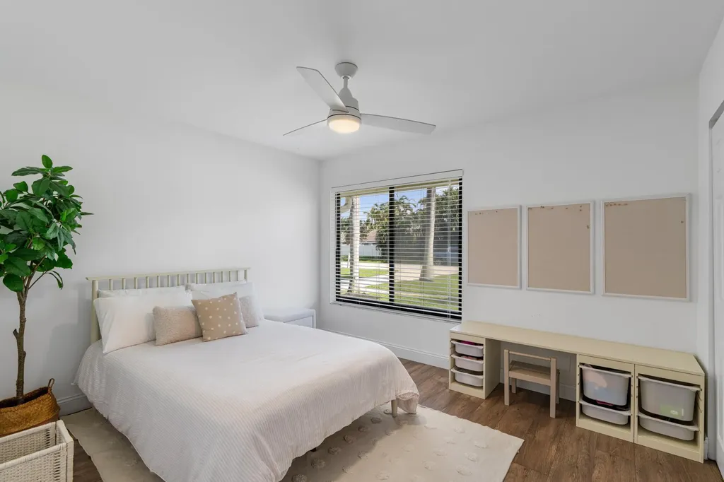391 S Country Club Boulevard Boca Raton FL 33487