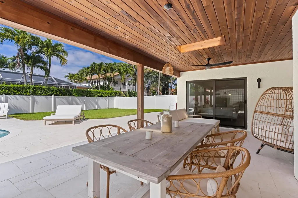 391 S Country Club Boulevard Boca Raton FL 33487